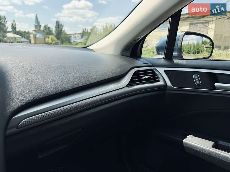 Седан Ford Fusion 2017 в Павлограде