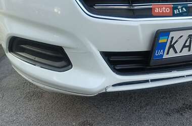 Седан Ford Fusion 2015 в 