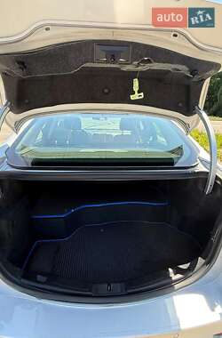 Седан Ford Fusion 2019 в 