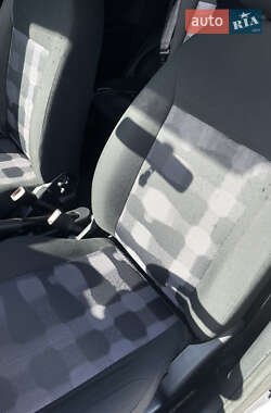 Хэтчбек Ford Fusion 2010 в 