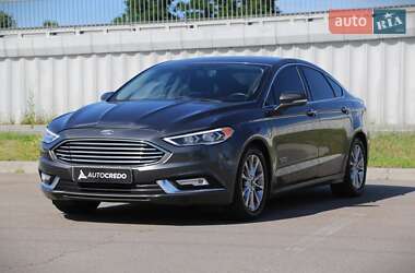 Седан Ford Fusion 2016 в 