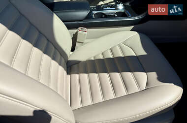 Седан Ford Fusion 2019 в 