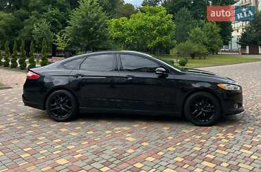 Седан Ford Fusion 2013 в 