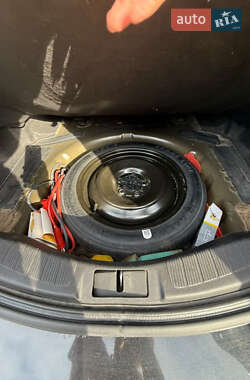 Седан Ford Fusion 2013 в 