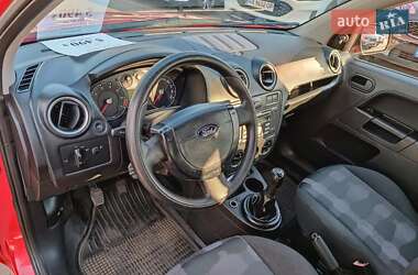 Хэтчбек Ford Fusion 2011 в 