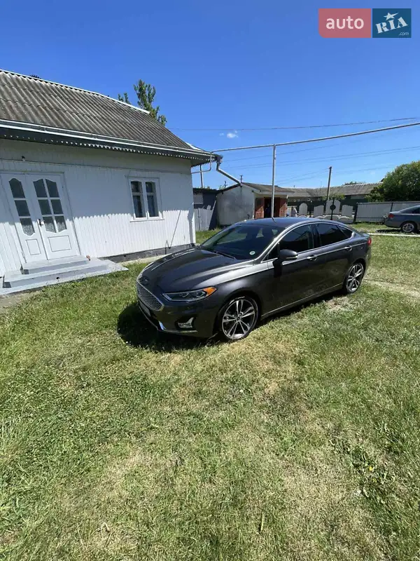 Ford Fusion 2019