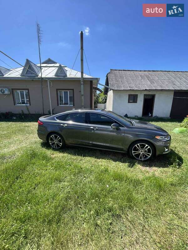 Седан Ford Fusion 2019 в Заболотові