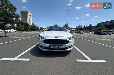Седан Ford Fusion 2016 в 