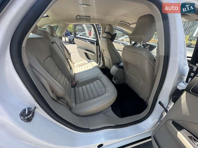 Седан Ford Fusion 2016 в Киеве