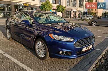 Седан Ford Fusion 2013 в 