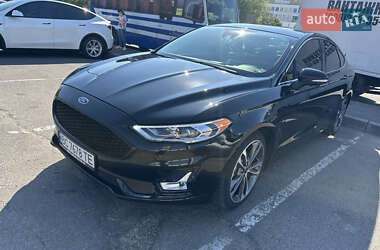 Седан Ford Fusion 2019 в Львове
