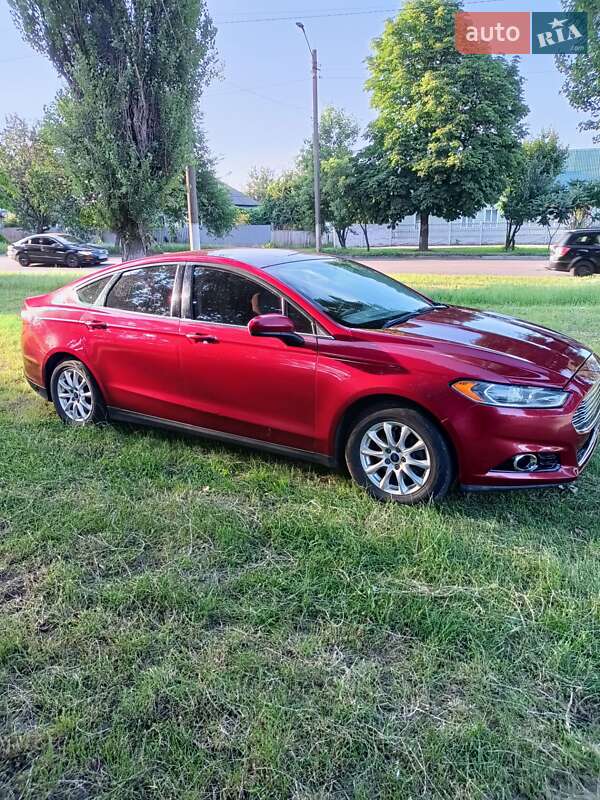 Седан Ford Fusion 2016 в Прилуках