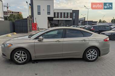 Седан Ford Fusion 2014 в 