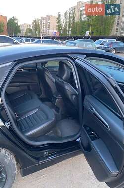 Седан Ford Fusion 2016 в 