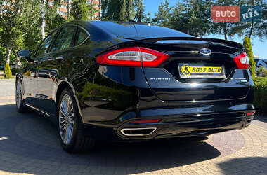 Седан Ford Fusion 2015 в 