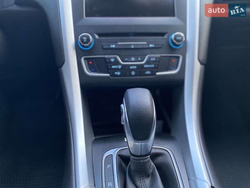Седан Ford Fusion 2015 в Виннице