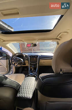 Седан Ford Fusion 2014 в 