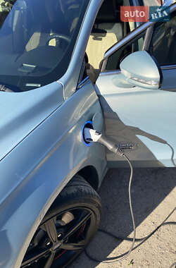 Седан Ford Fusion 2014 в 
