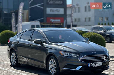 Седан Ford Fusion 2016 в Львові