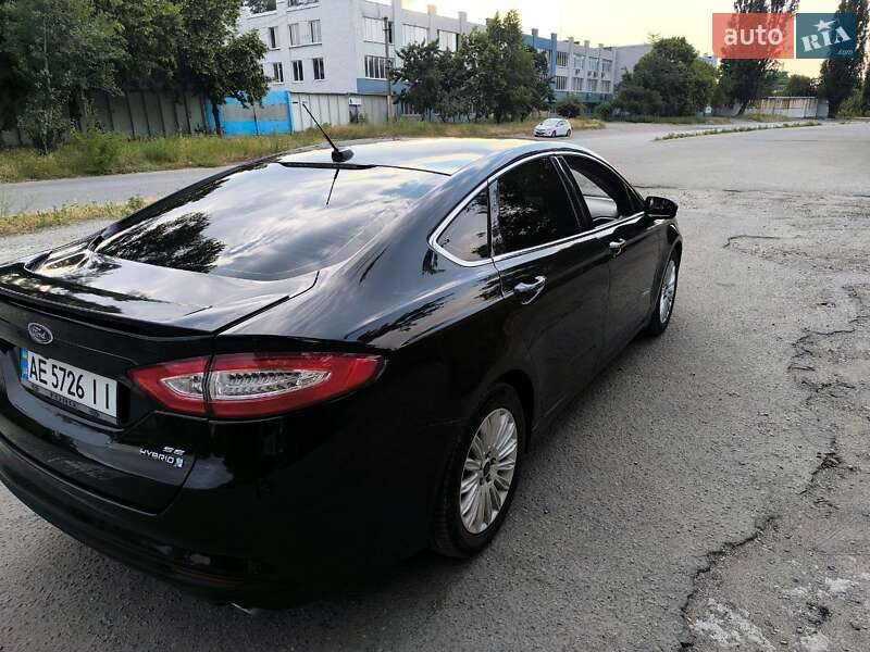 Седан Ford Fusion 2013 в Днепре