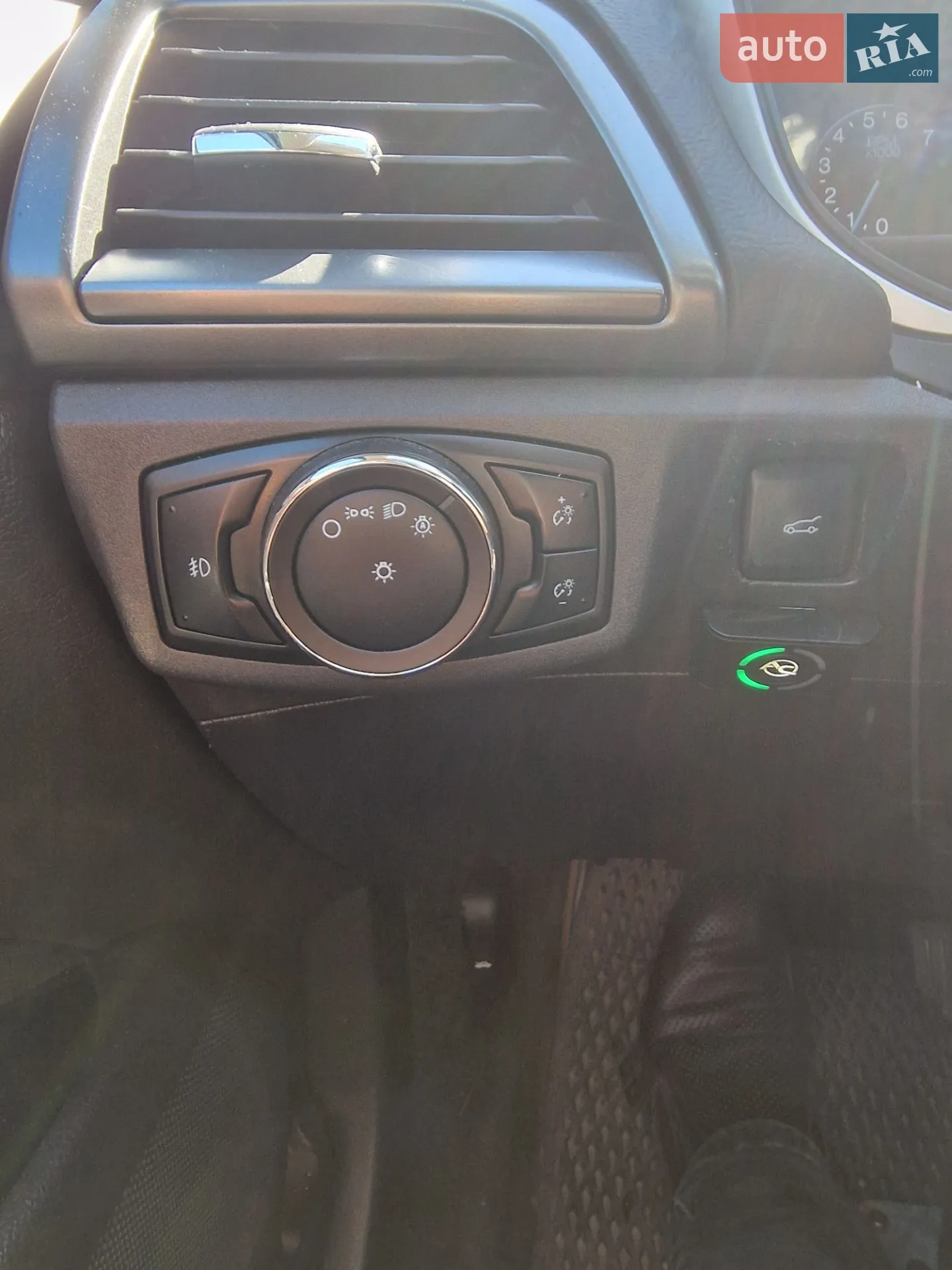 2016 Ford Fusion - мініатюра 29