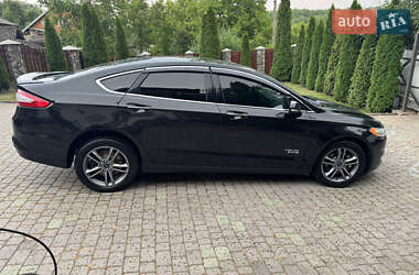 Седан Ford Fusion 2014 в 