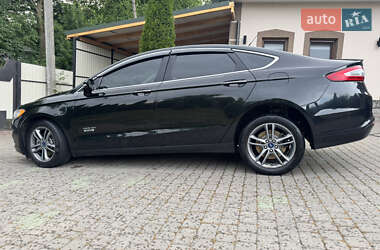 Седан Ford Fusion 2014 в 