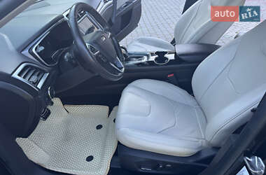 Седан Ford Fusion 2014 в Гвоздеце