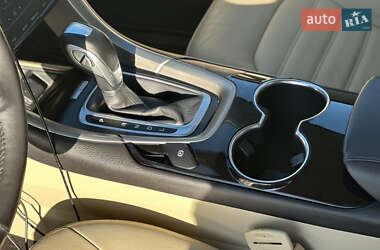 Седан Ford Fusion 2014 в 