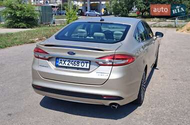 Седан Ford Fusion 2018 в 
