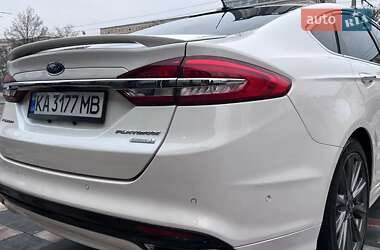 Седан Ford Fusion 2017 в 