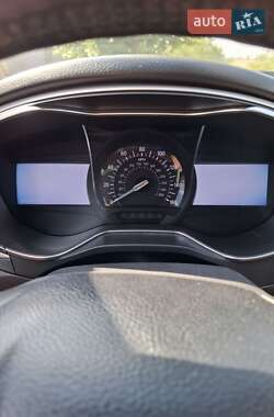 Седан Ford Fusion 2013 в 