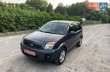 Хэтчбек Ford Fusion 2011 в 