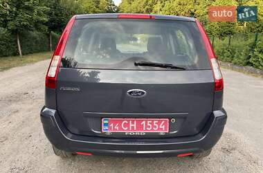 Хэтчбек Ford Fusion 2011 в 