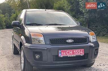 Хэтчбек Ford Fusion 2011 в 