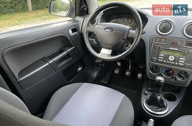Хэтчбек Ford Fusion 2011 в 
