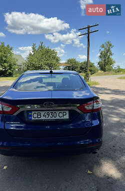 Седан Ford Fusion 2015 в 