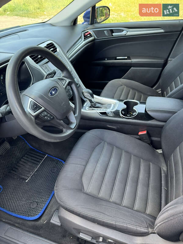Седан Ford Fusion 2015 в Нежине