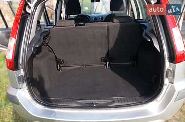 Хетчбек Ford Fusion 2011 в 