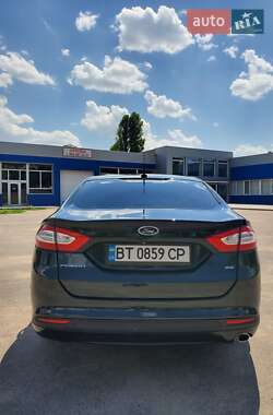 Седан Ford Fusion 2013 в 