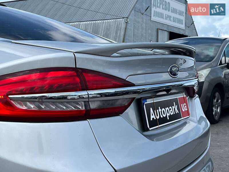 Седан Ford Fusion 2017 в Львові