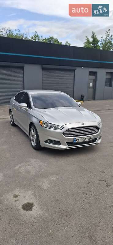Седан Ford Fusion 2016 в Дніпрі