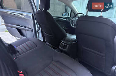 Седан Ford Fusion 2014 в 