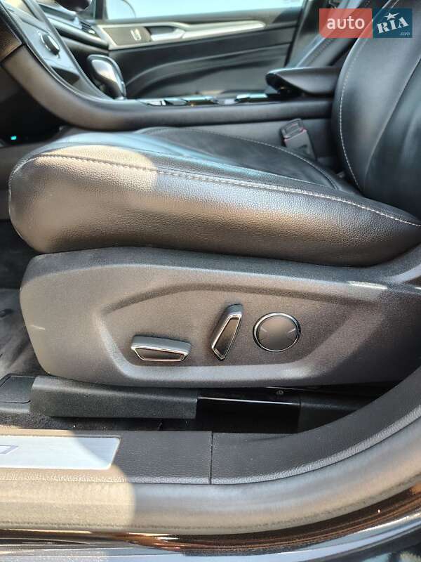Седан Ford Fusion 2013 в Одессе