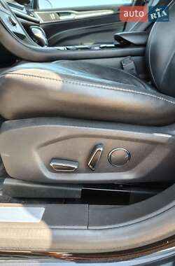 Седан Ford Fusion 2013 в 