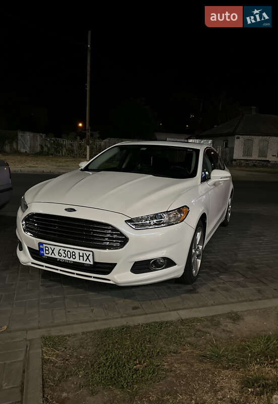 Седан Ford Fusion 2016 в Черкасах