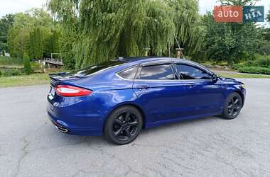 Седан Ford Fusion 2013 в 