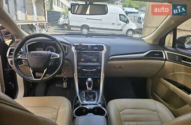 Седан Ford Fusion 2013 в 