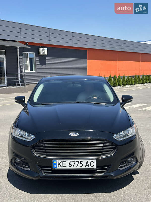 Седан Ford Fusion 2015 в Дніпрі
