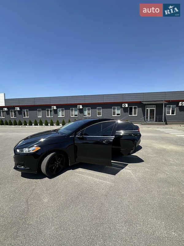 Седан Ford Fusion 2015 в Дніпрі